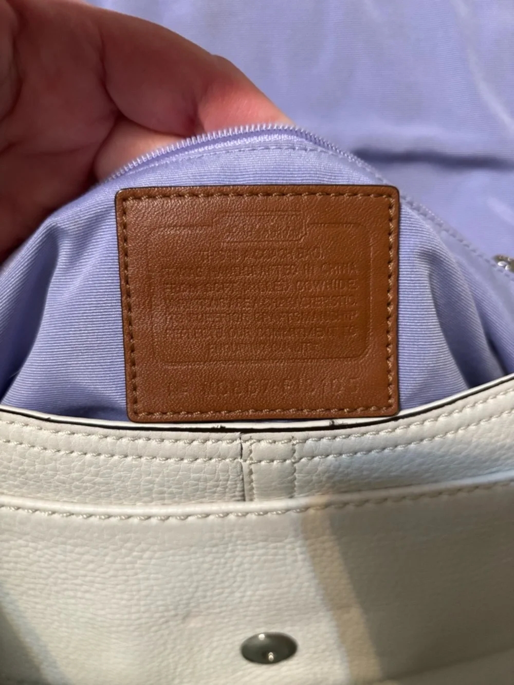 Coach Y2K Classic SOHO Cream Shoulder Bag with Tan Leather Trim - Picture 9 of 11